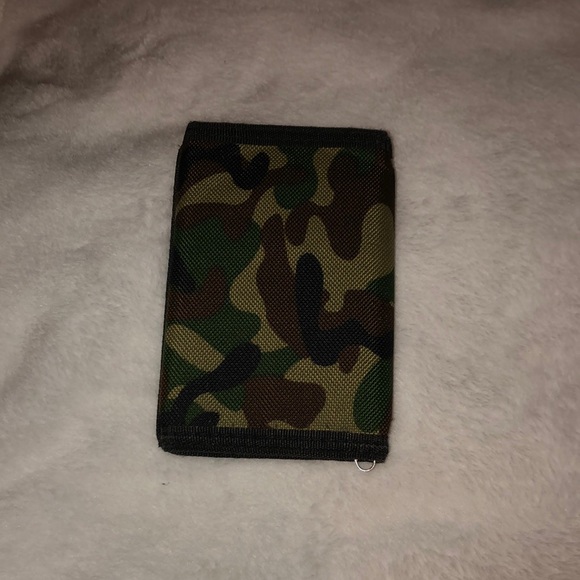 Army Wallet - Picture 3 of 3